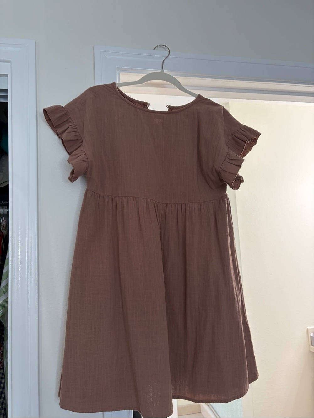 Billabong ruffle sleeve dress